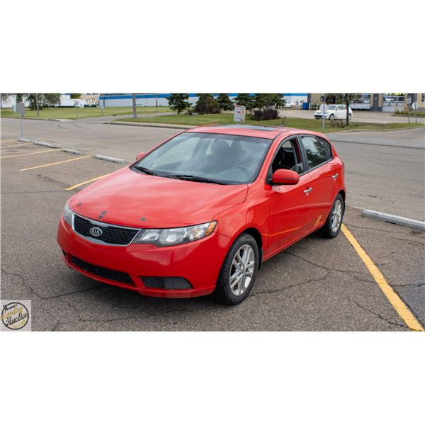 2012 KIA FORTE HATCHBACK 6 SPEED MANUAL