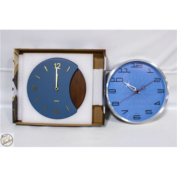 2 NEW DRIINI BRAND ROUND WALL CLOCKS SOLD TOGETHER