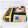 Image 1 : CHILDS HANDMADE QUILT