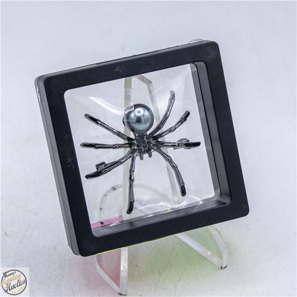 NEW SPIDER BROOCH WITH METALLIC PEARL ACCENT