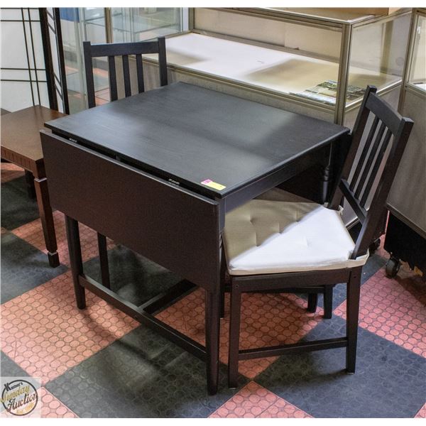 SMALL KITCHENETTE TABLE WITH 2 CHAIRS