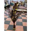 Image 1 : HOME DÉCOR TALL STANDING DECORATIVE