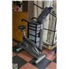 Image 1 : NAUTILUS FITNESS UPRIGHT BIKE WITH