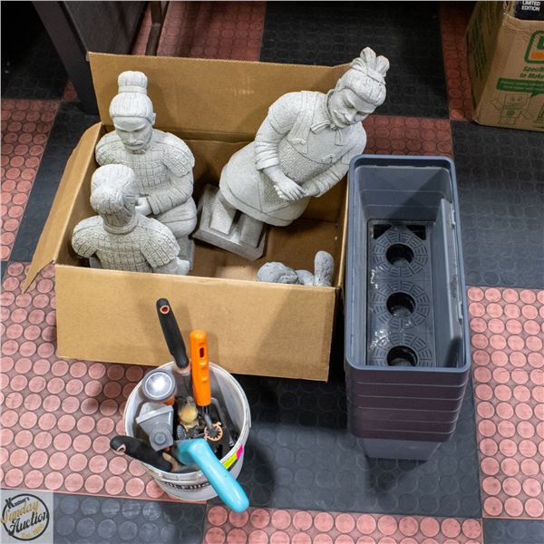 GARDEN BUNDLE HANDTOOLS PLANTERS &