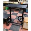Image 1 : HEIGHT ADJUSTABLE DESK: SIT TO STAND