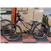Image 1 : GIANT BRAND RED/BLACK YOUTH BIKES