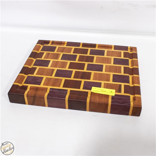 BUTCHER BLOCK CUTTING BOARD MADE OF