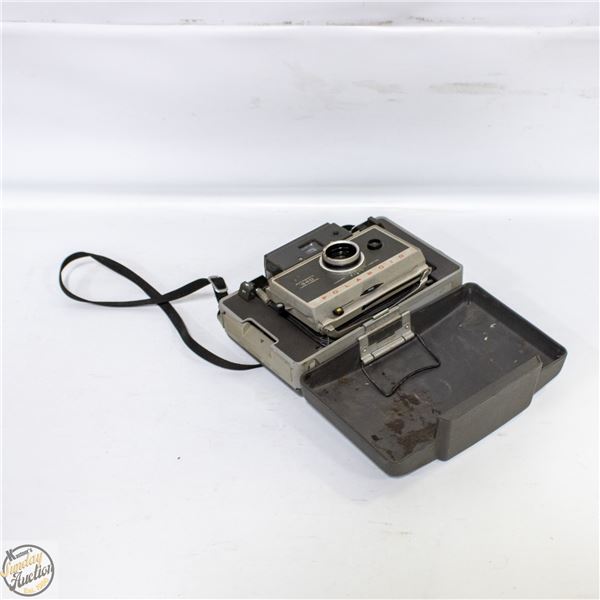 POLAROID 340 CAMERA