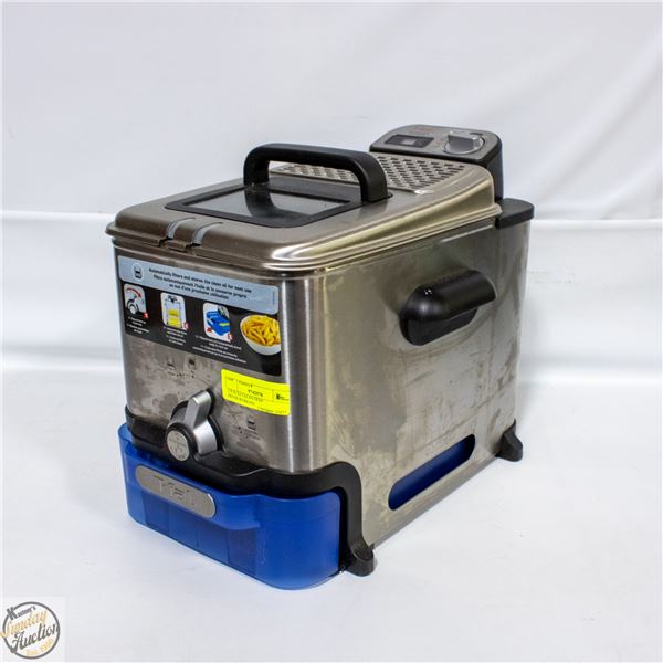 T-FAL EZ CLEAN DEEP FRYER-WORKING