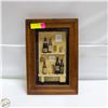 Image 1 : 3D WINE FRAMED DISPLAY