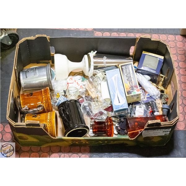 LOT BAR ACCESSORIES WITH MUGS