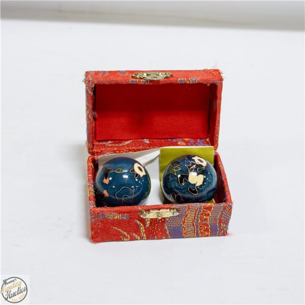 VINTAGE BOADING BALLS
