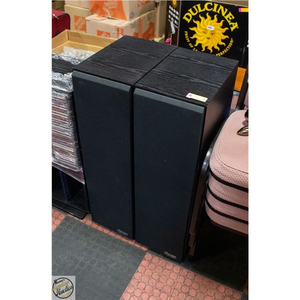 2 VINTAGE AUDIOSPHERE STANDING SPEAKERS