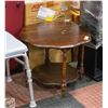 Image 1 : ORNATE CURVED TABLE H-18" DIAMETER-24"