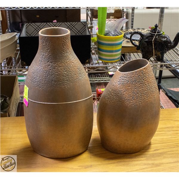 2 LEOPARD PRINT FLOOR VASES