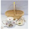 Image 1 : 2 VINTAGE CANDLE HOLDERS