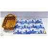 Image 1 : 12 VINTAGE MOSA HOLLAND BLUE SCENE TILES