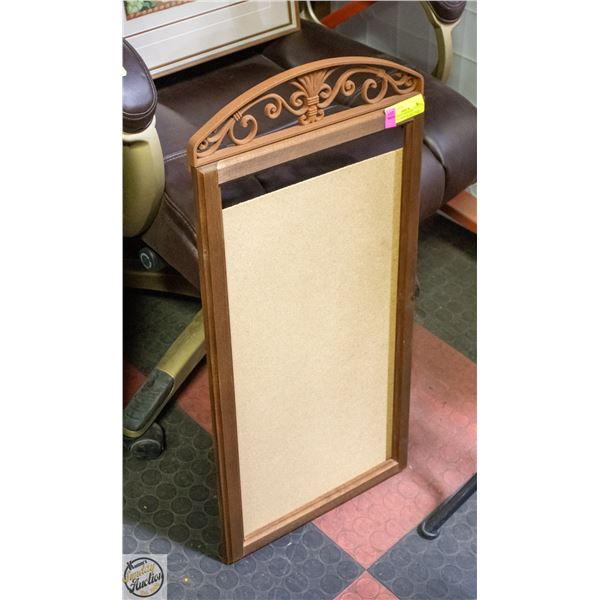 WOODEN WALL HANGING MEMO/CALENDER BOARD WITH METAL