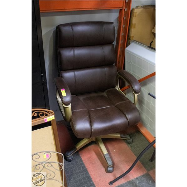 LEATHERETTE EXECUTIVE ROLLING OFFICE CHAIR