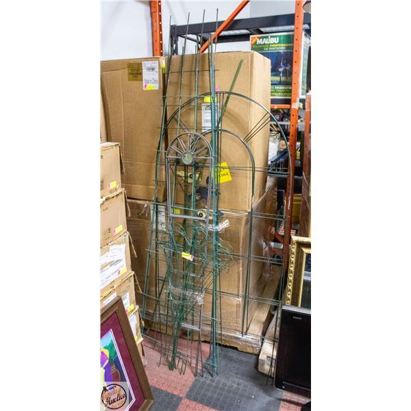 LOT OF PLANT METAL YARD TRELLIS PCS