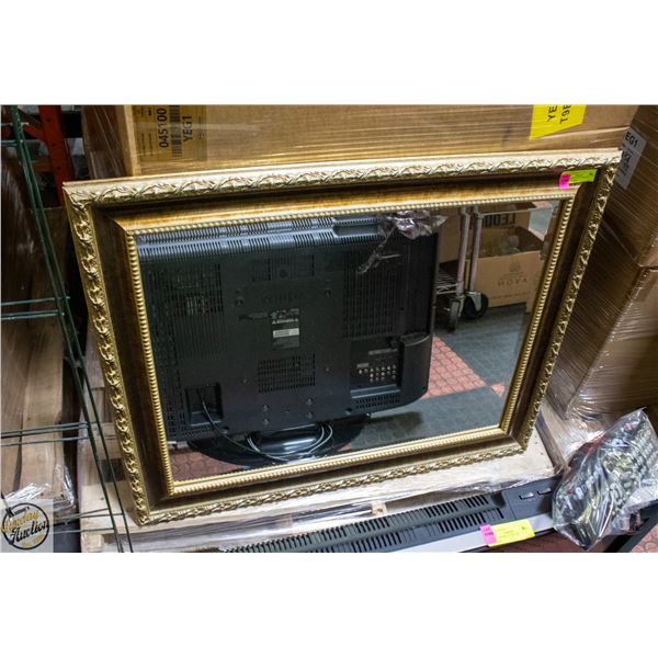 VINTAGE GOLD GILT ORNATE FRAMED MIRROR 28" X 34"