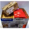 Image 1 : LOT OF VINTAGE CHRISTMAS ORNAMENTS IN BOXES