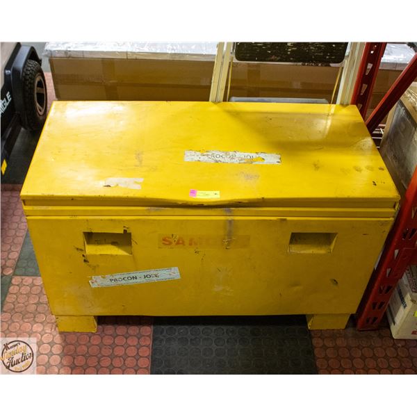 YELLOW METAL JOB BOX 17"X18"X36" *DENTED*