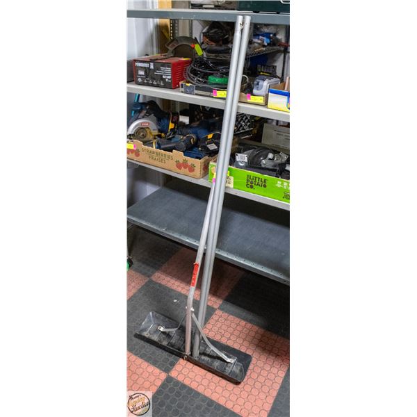 ROOF RAKE