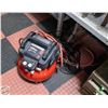 Image 1 : COMPRESSOR WITH HOSE