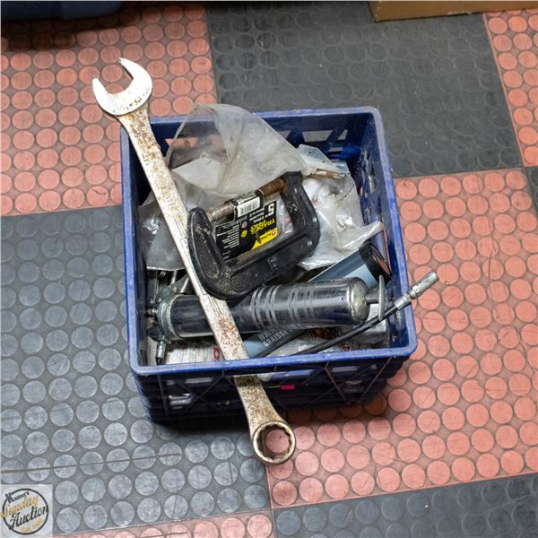 GREASE GUN WITH JOYCE HANGERS
