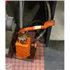 Image 1 : HYDRAULIC JACK