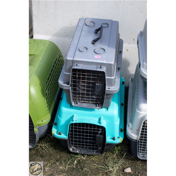 2 SMALL ANIMAL CARRIERS