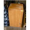 Image 1 : CABINET WITH KEY