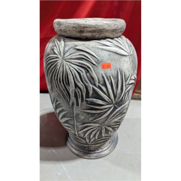 Florentine Art Studio Inc. Floral Decorative Vase