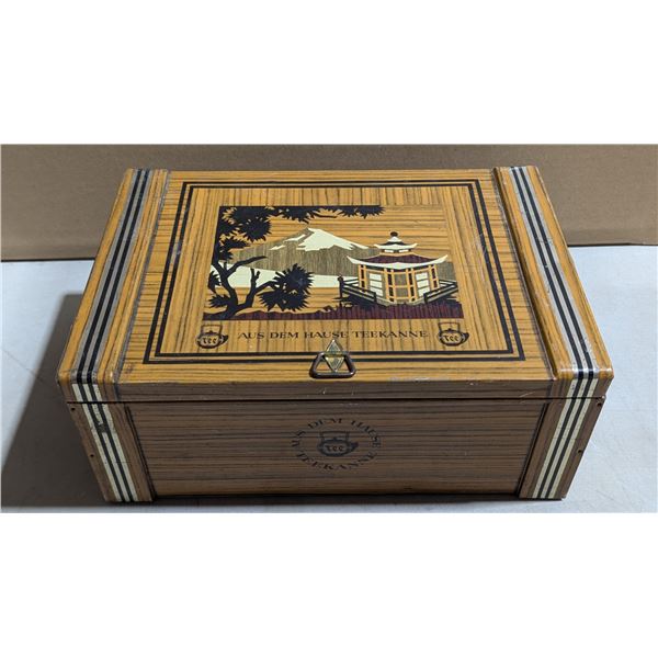 VTG 1970s German Teekanne Faux Wood Metal Tea Chest Tin w/ Japanese Scene