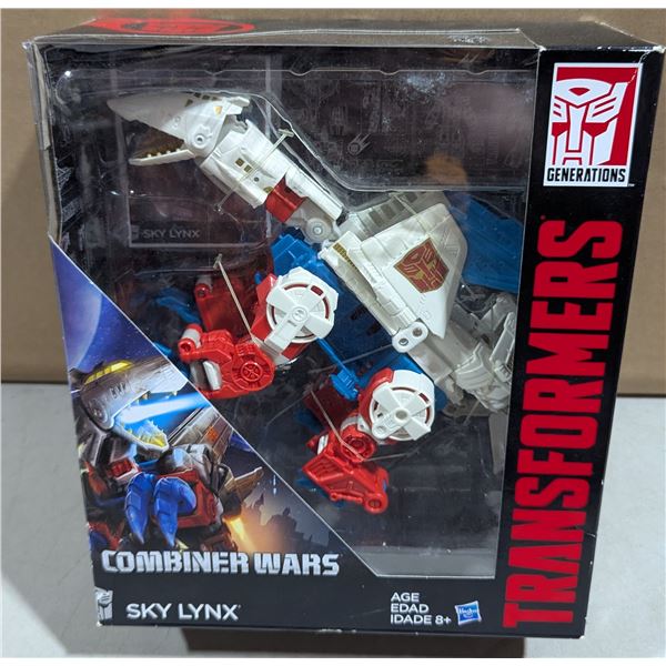 2016 Hasbro Transformers Combiner Wars Voyager Class Sky Lynx
