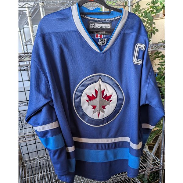 Reebok CCM Winnipeg Jets Dale Hawerchuk #10 Center Ice Authentic Throwback NHL Jersey