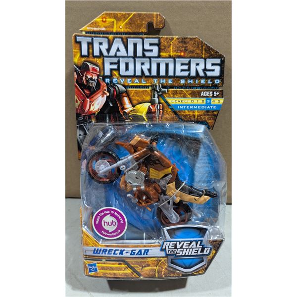 2011 Hasbro Transformers Reveal The Shield Deluxe Class Wreck-Gar