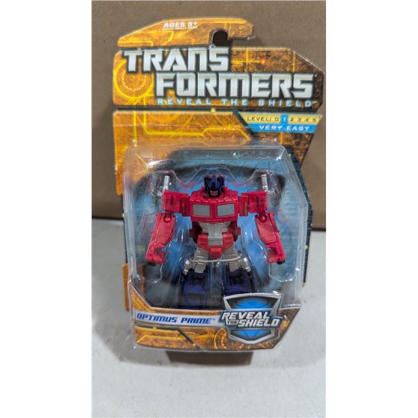 2010 Hasbro Transformers Reveal The Shield Legends Class Optimus Prime