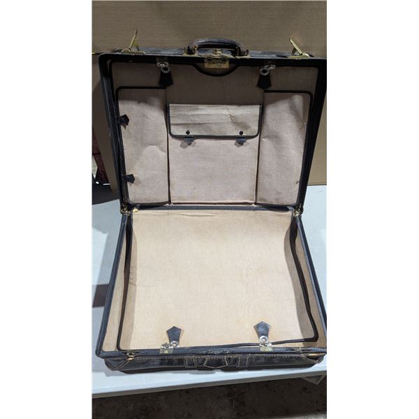 VTGTravelgard Black Hard-Sided Suitcase