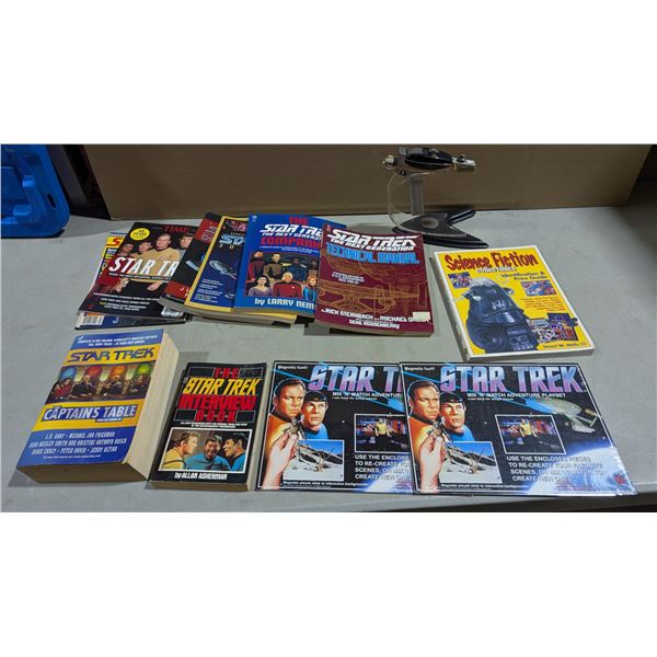 Two VTG 1997 Star Trek Magnetic Playsets, TNG Technical Manual & More