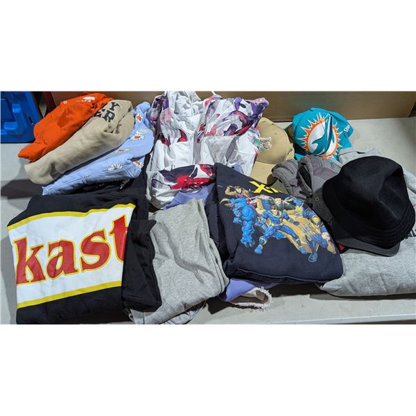 Lot of Apparel Tops/Sweaters w/ Nike, NHL/NFL branding, & More