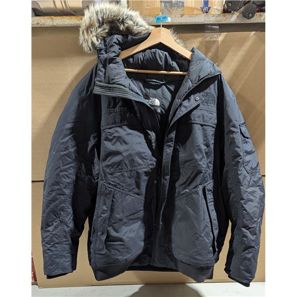 The North Face Gotham III Men's Down Bomber Jacket Black Faux Fur Hood