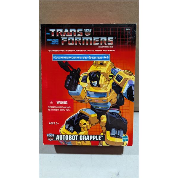 2003 Hasbro Transformers G1 Commemorative Series VI Autobot Grapple