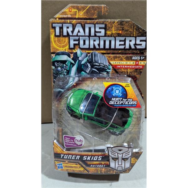 2010 Hasbro Transformers Hunt for the Decepticons Tuner Skids