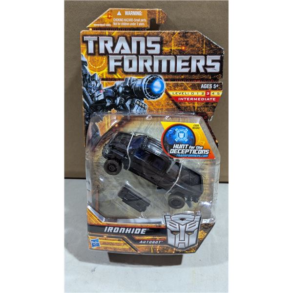 2010 Hasbro Transformers Hunt for the Decepticons Ironhide Deluxe Class Figure