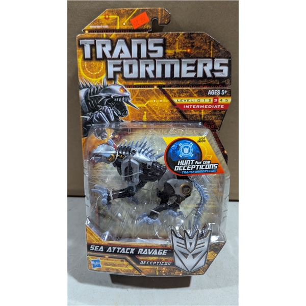 2010 Hasbro Transformers Hunt for the Decepticons Sea Attack Ravage