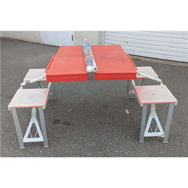 Collapsable Kids Outdoor Table with Umbrella