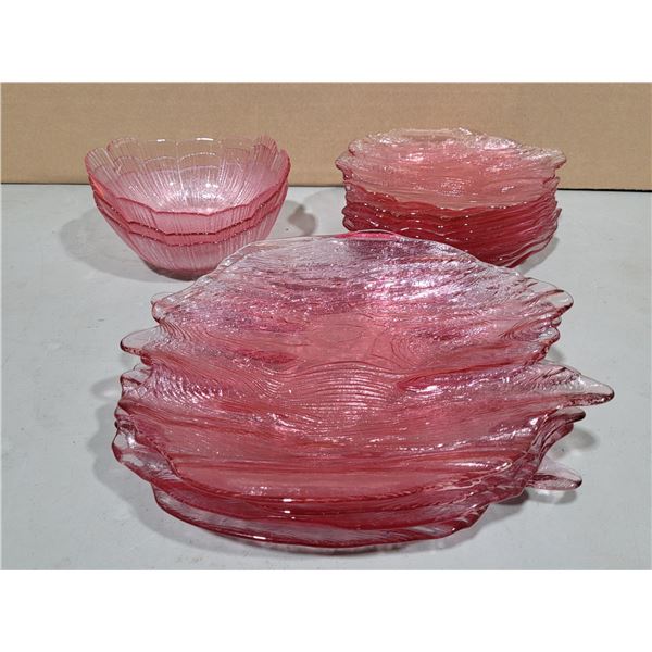 VTG Pink Textured Glass Dinnerware Se