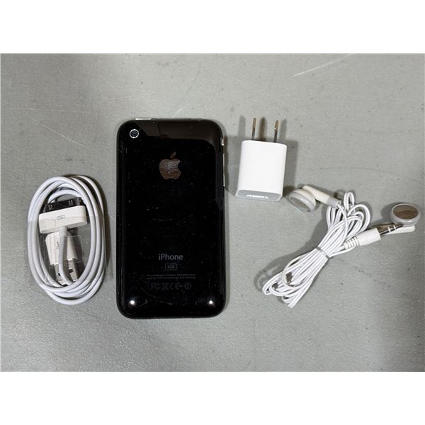 Apple iPhone 3GS 8GB Black w/ Charger, Cable & Earbuds